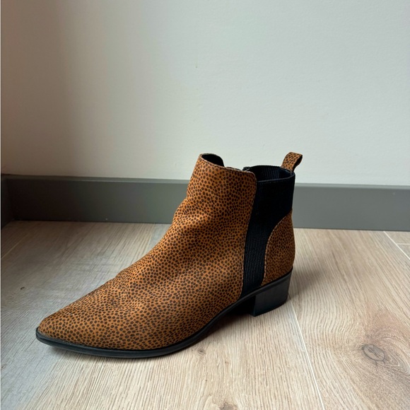 Additional Elle animal print Chelsea boot - Picture 4 of 5